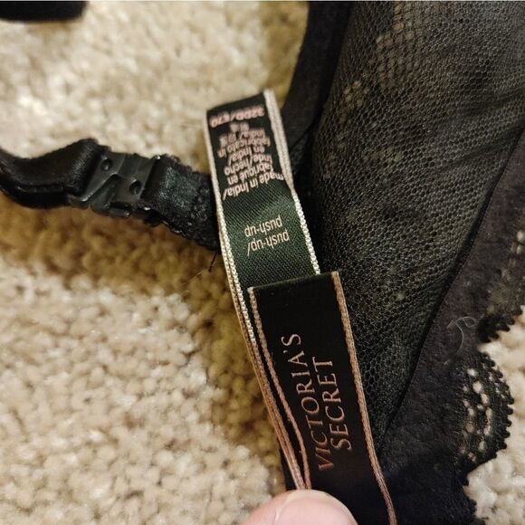 Victoria's Secret Dream Angels perfect Plunge black padded push-up bra 32 D D - Picture 9 of 13